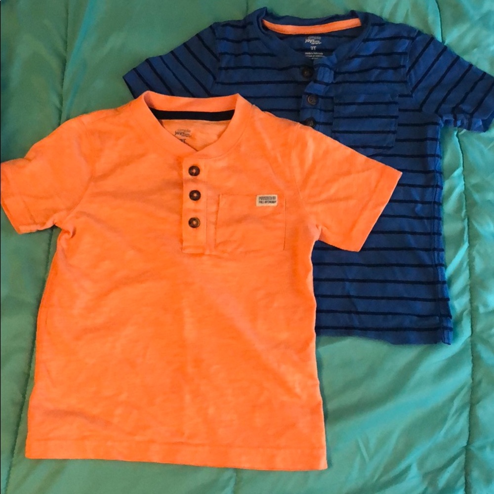 2 toddler boys t-shirts